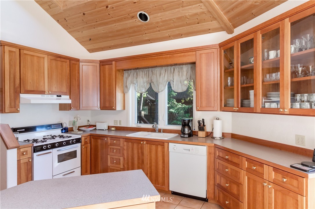 479 Marine Lane Stuart Island, WA 98250 - Photo 13 of 24 Gallery Image 13