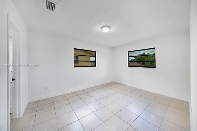 $1,250,000 | 1281 West 42nd Street, Hialeah, FL 33012