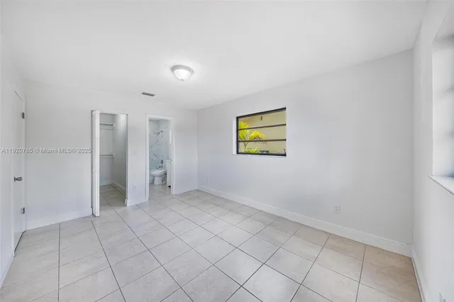 $1,250,000 | 1281 West 42nd Street, Hialeah, FL 33012