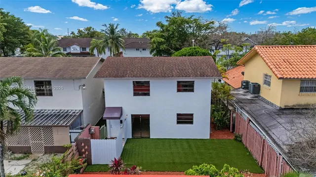 $1,250,000 | 1281 West 42nd Street, Hialeah, FL 33012