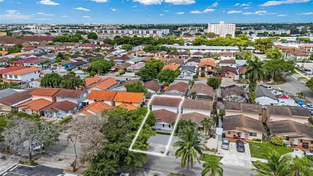$1,250,000 | 1281 West 42nd Street, Hialeah, FL 33012