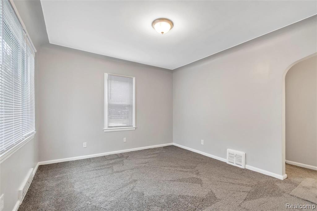 27727 Goddard Road Romulus, MI 48174 - Photo 5 of 19