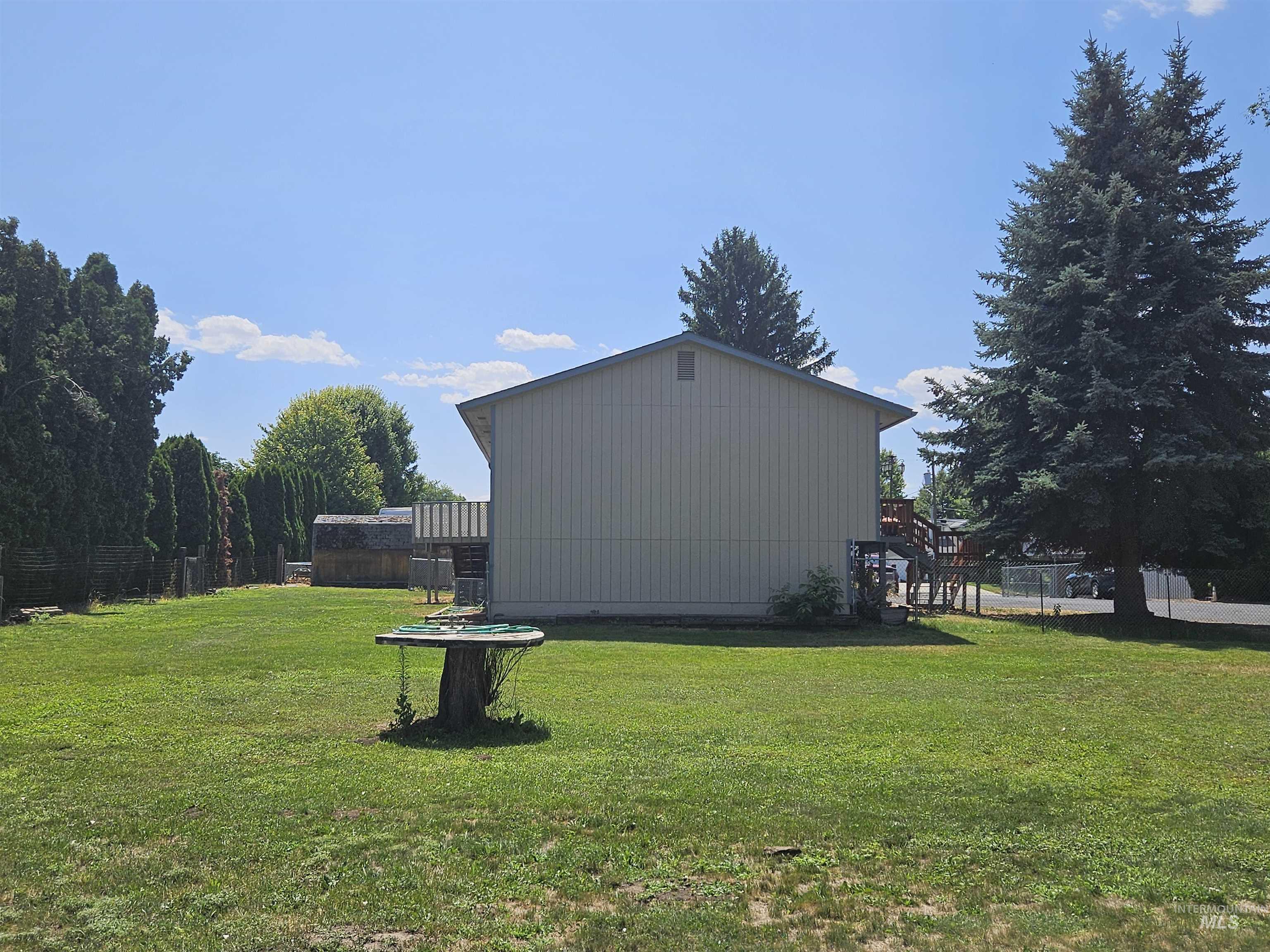 1825 Cedar Avenue Lewiston, ID 83501 - Photo 36 of 39 View of home's exterior