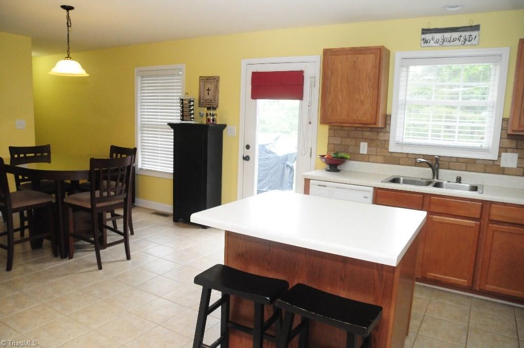 200 Pritchett Road Browns Summit, NC 27214 - Photo 5 of 14 Gallery Image 5