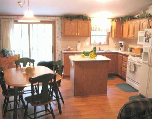 497 Service Creek Road Aliquippa, PA 15001 - Photo 3 of 8 Kitchen.