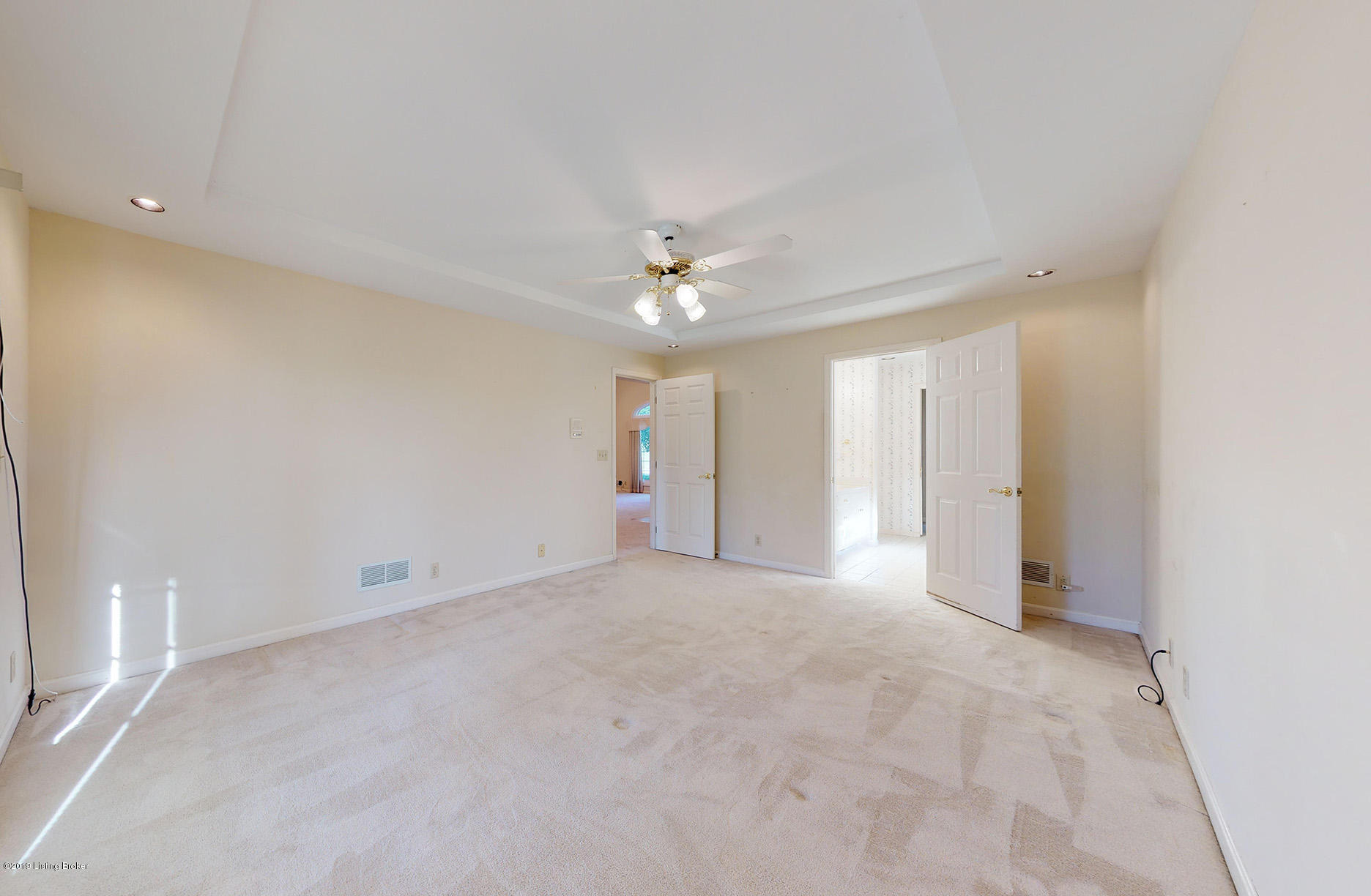 10410 Long Home Road Louisville, KY 40291 - Photo 25 of 51 View into Master Bath