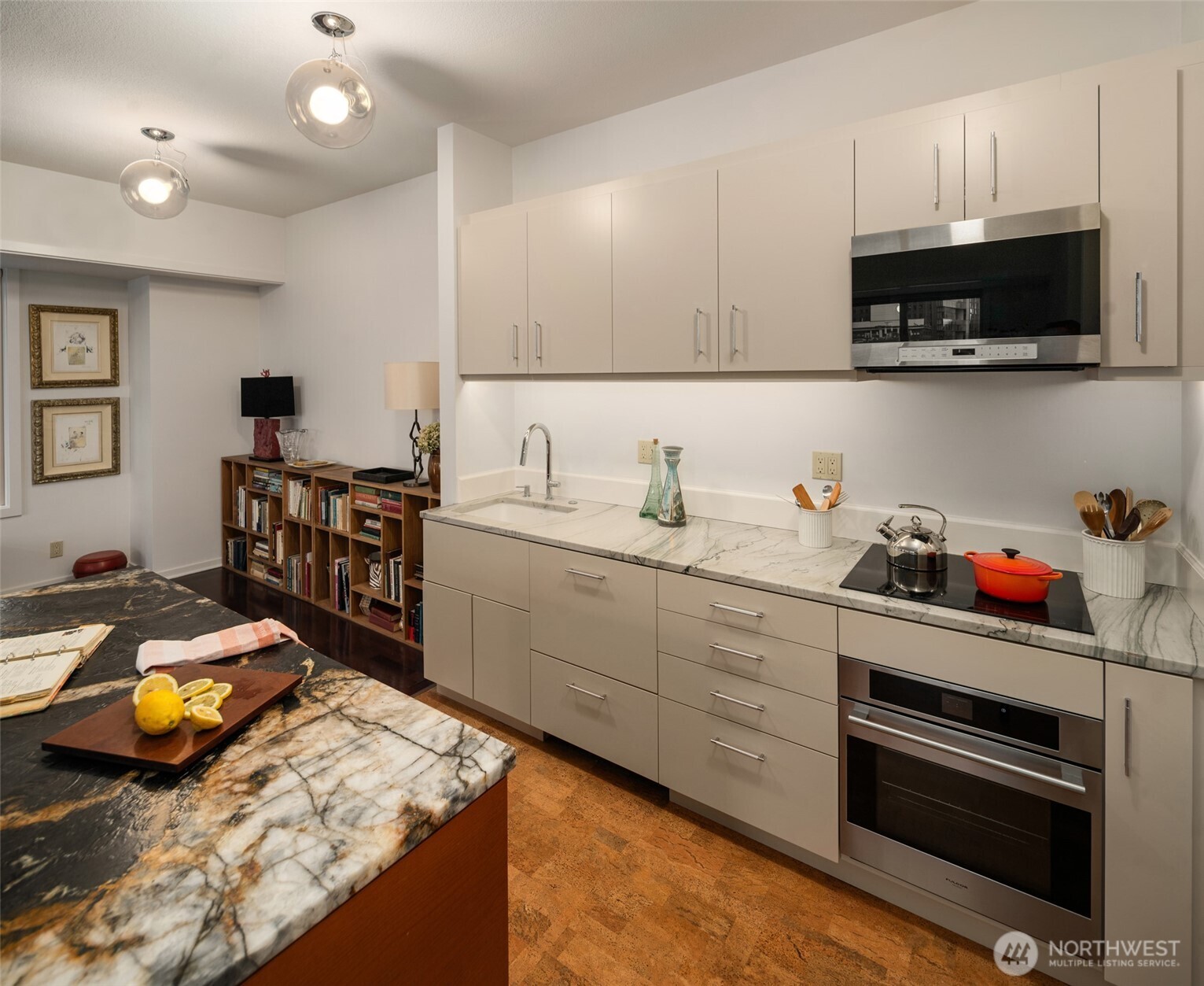 98 Union Street, Unit 810 Seattle, WA 98101 - Photo 15 of 38