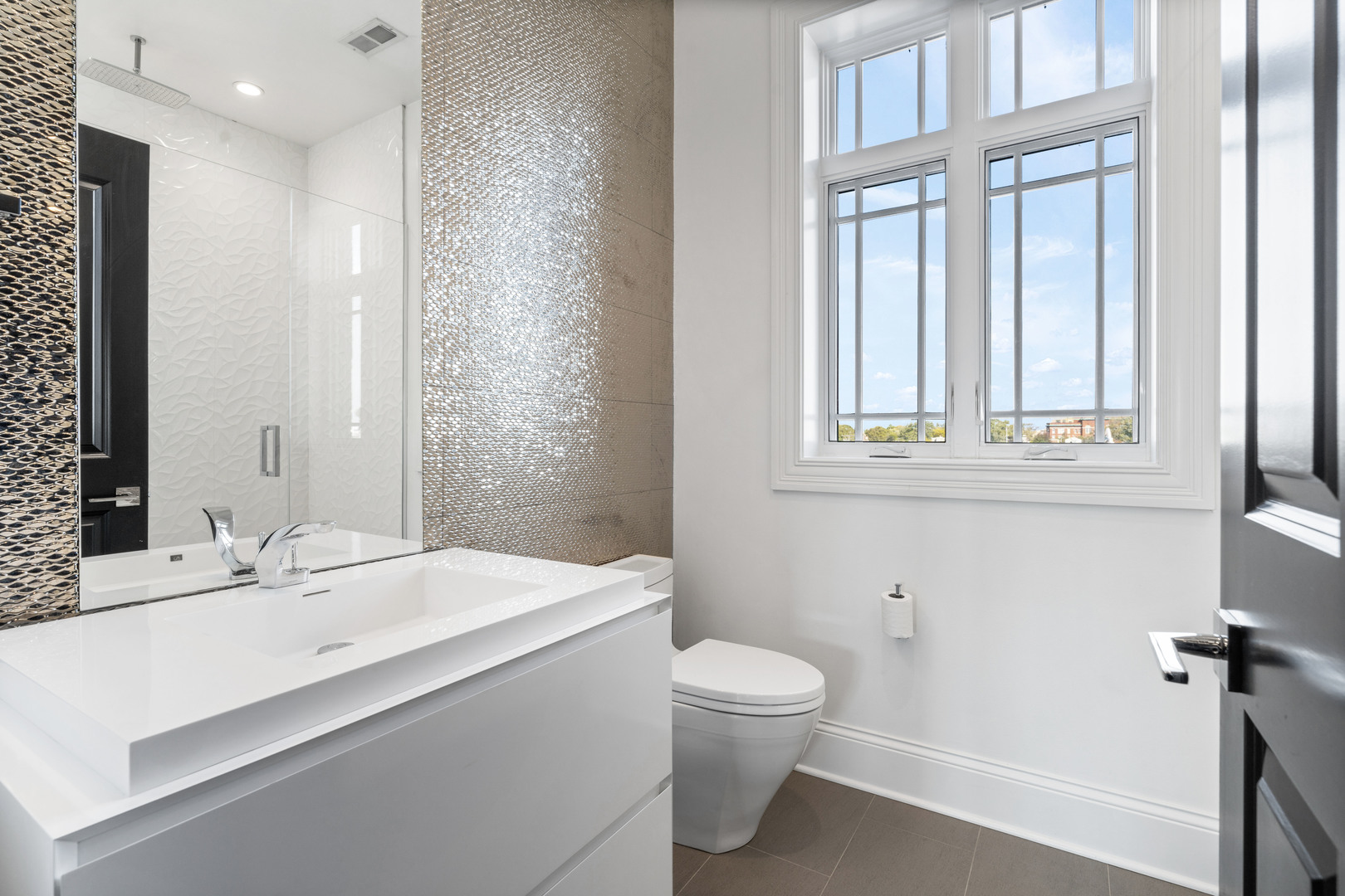 1634 West Surf Street Chicago, IL 60657 - Photo 52 of 64