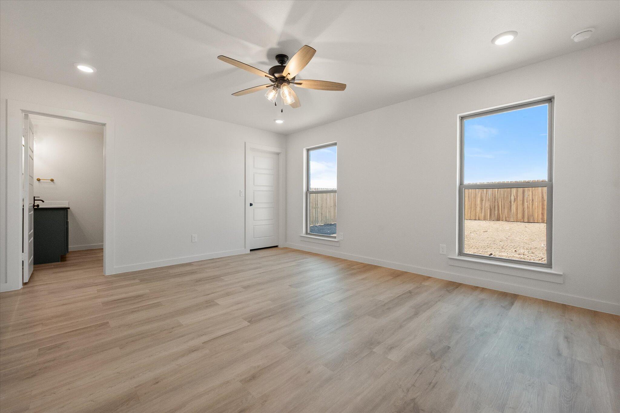 14002 Gary Avenue Lubbock, TX 79423 - Photo 12 of 20 17-14002 Gary_4509