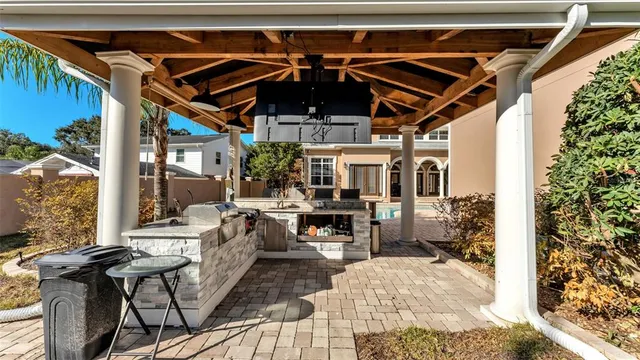 $1,900,000 | 1665 Blue Heron Lane, Lakeland, FL 33813