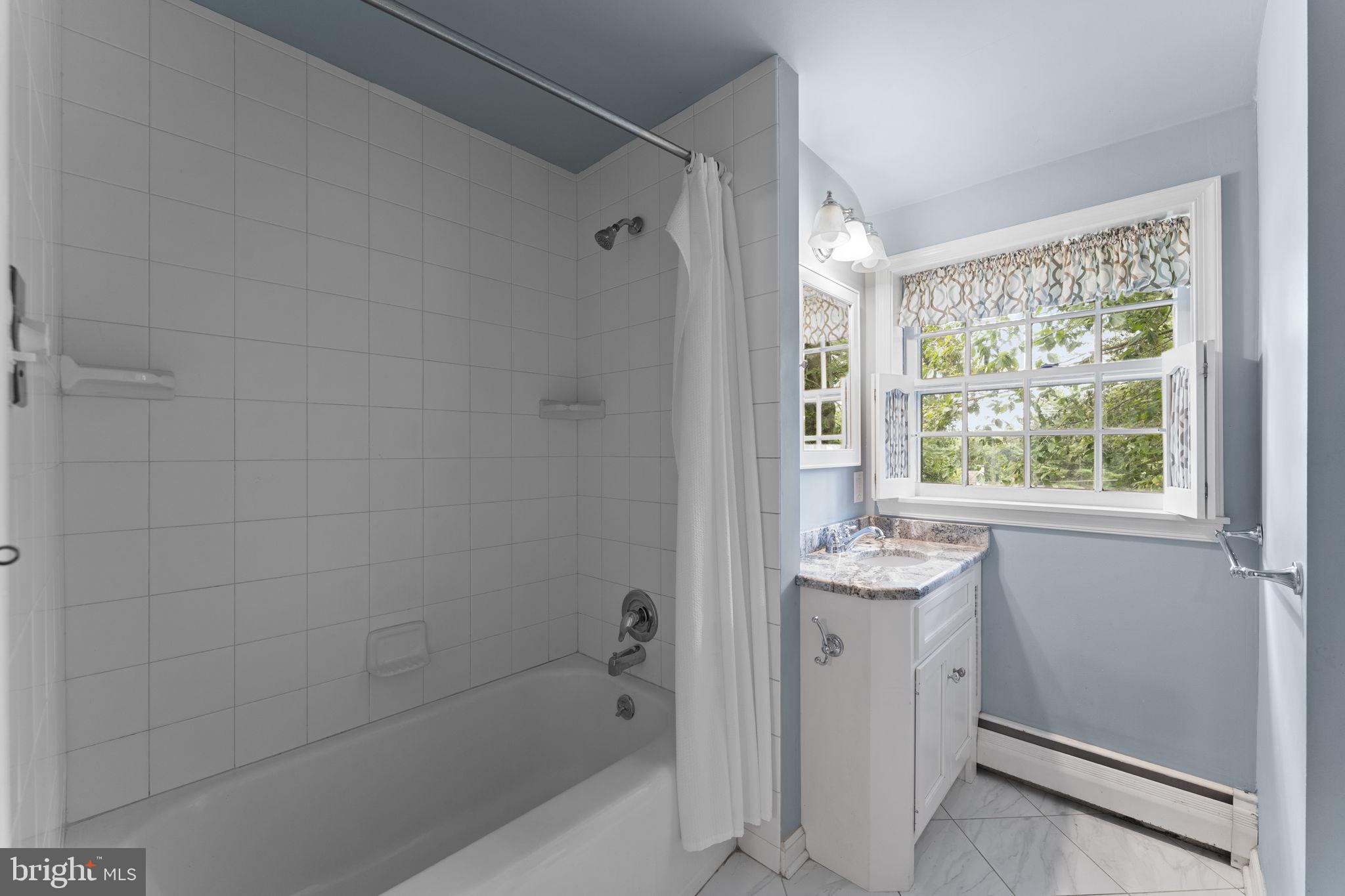 1531 Waynesborough Road Paoli, PA 19301 - Photo 26 of 42 Full bathroom.