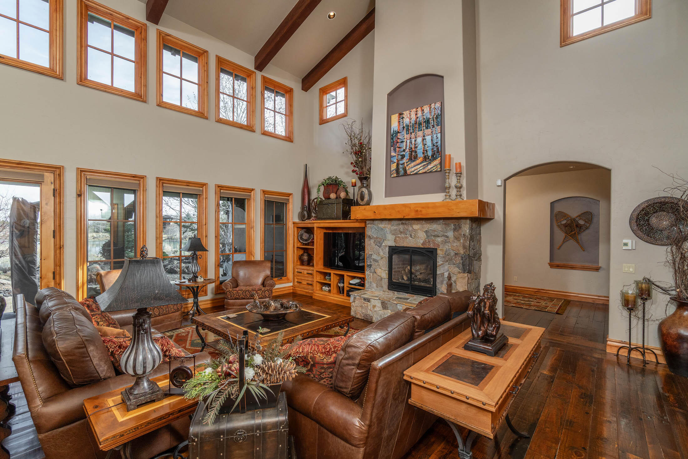 23098 Watercourse Way Bend, OR 97701 - Photo 4 of 30 4. Great Room 1