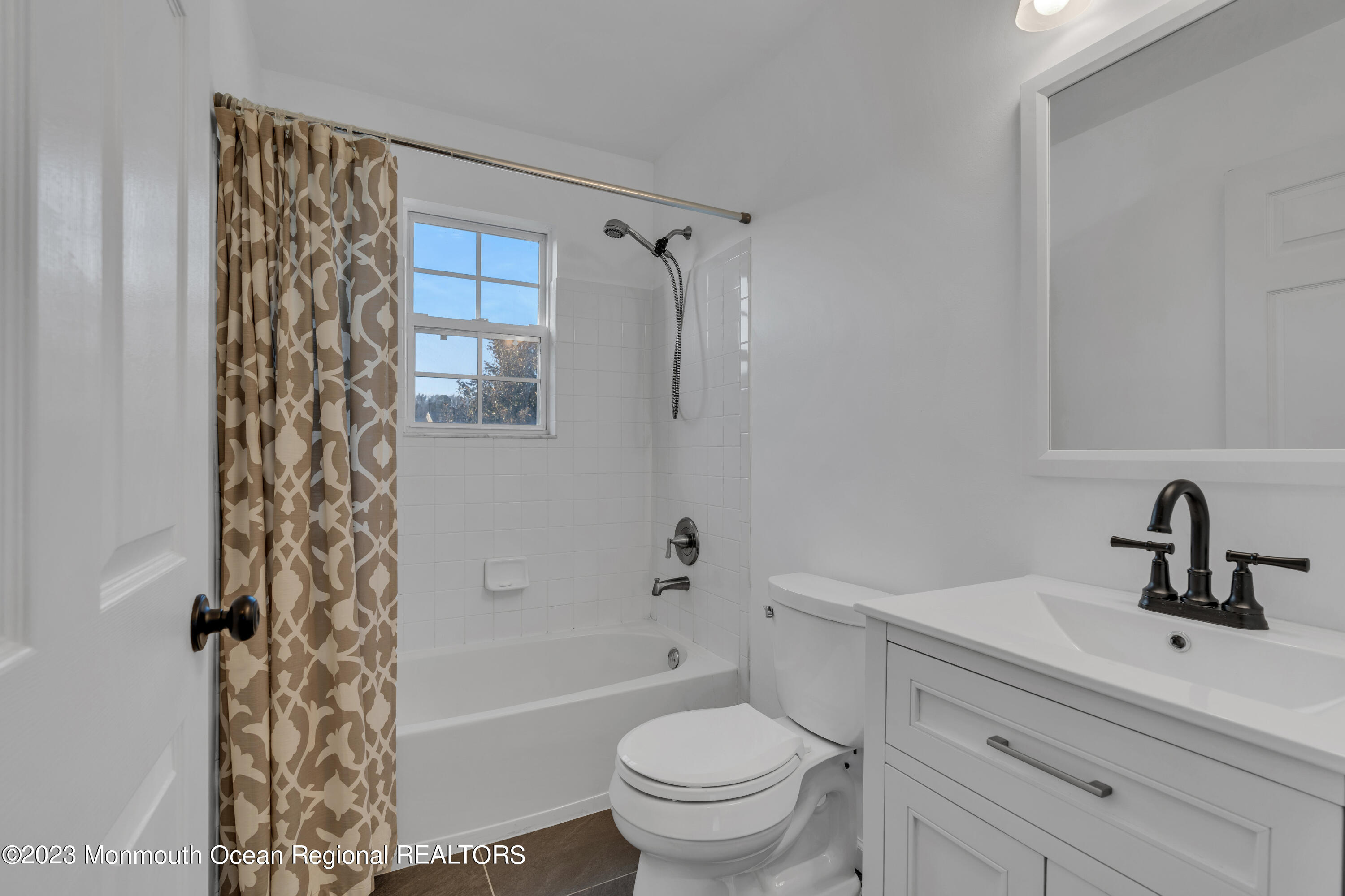 72 West Shenendoah Road Howell, NJ 07731 - Photo 42 of 68 039_dsc02674