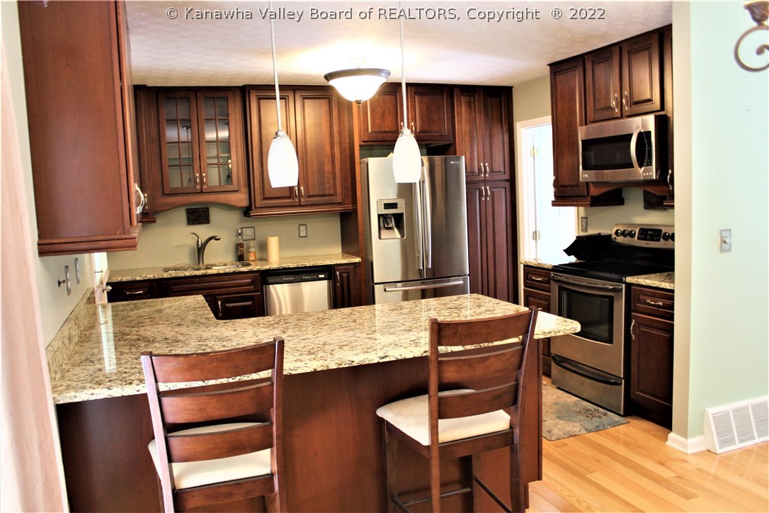 728 Lower Donnally Road Charleston, WV 25304 - Photo 12 of 19 Gallery Image 12