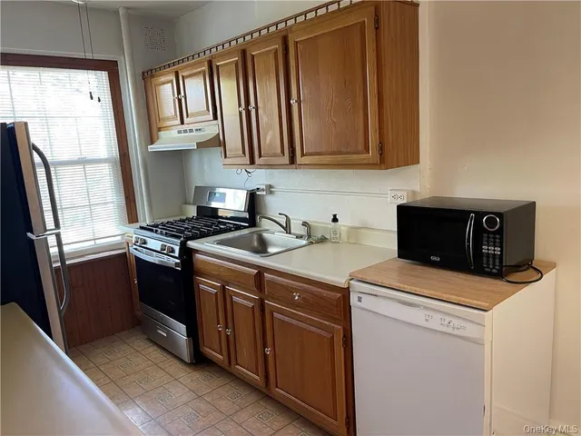 $2,500 | 85 North Broadway, Unit 1H, White Plains, NY 10603