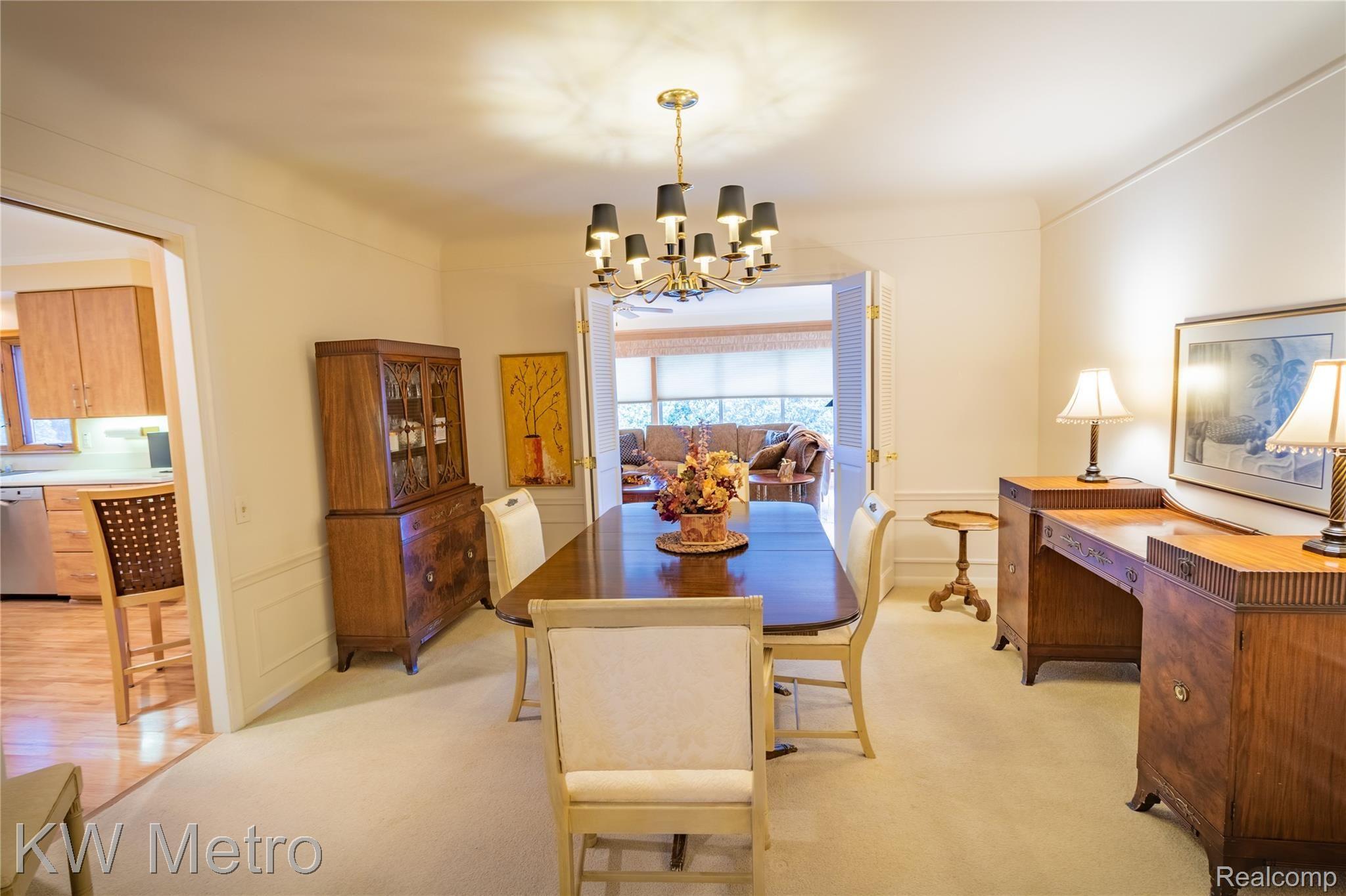 30 Willison Road Grosse Pointe, MI 48236 - Photo 21 of 37 View of Family Room from Dining Room