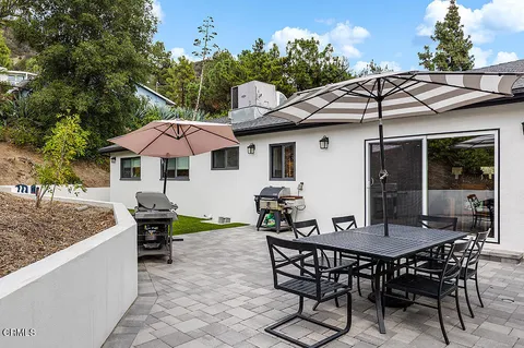 $1,799,000 | 5447 Rock Castle Drive, La Canada Flintridge, CA 91011