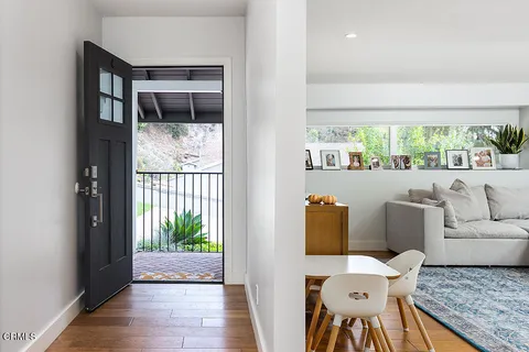 $1,799,000 | 5447 Rock Castle Drive, La Canada Flintridge, CA 91011