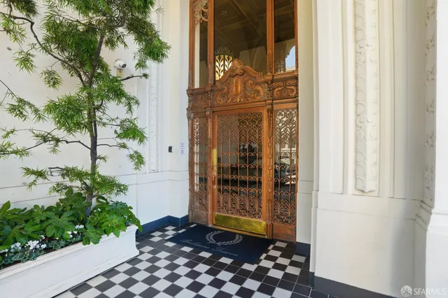 $1,095,000 | 1101 Green Street, Unit 404, San Francisco, CA 94109