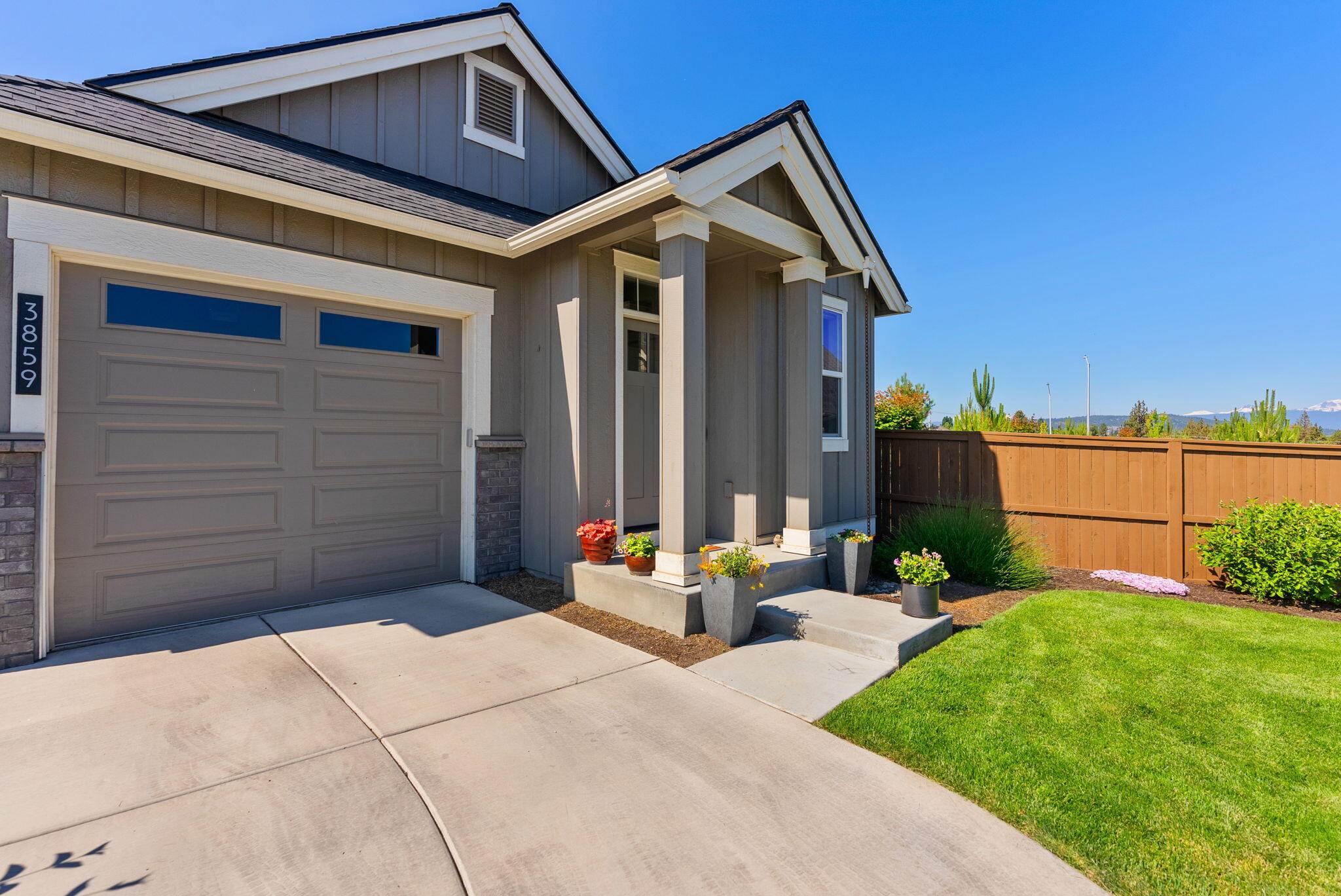 3859 Northeast Oakside Loop Bend, OR 97701 - Photo 5 of 51 Welcome Home!