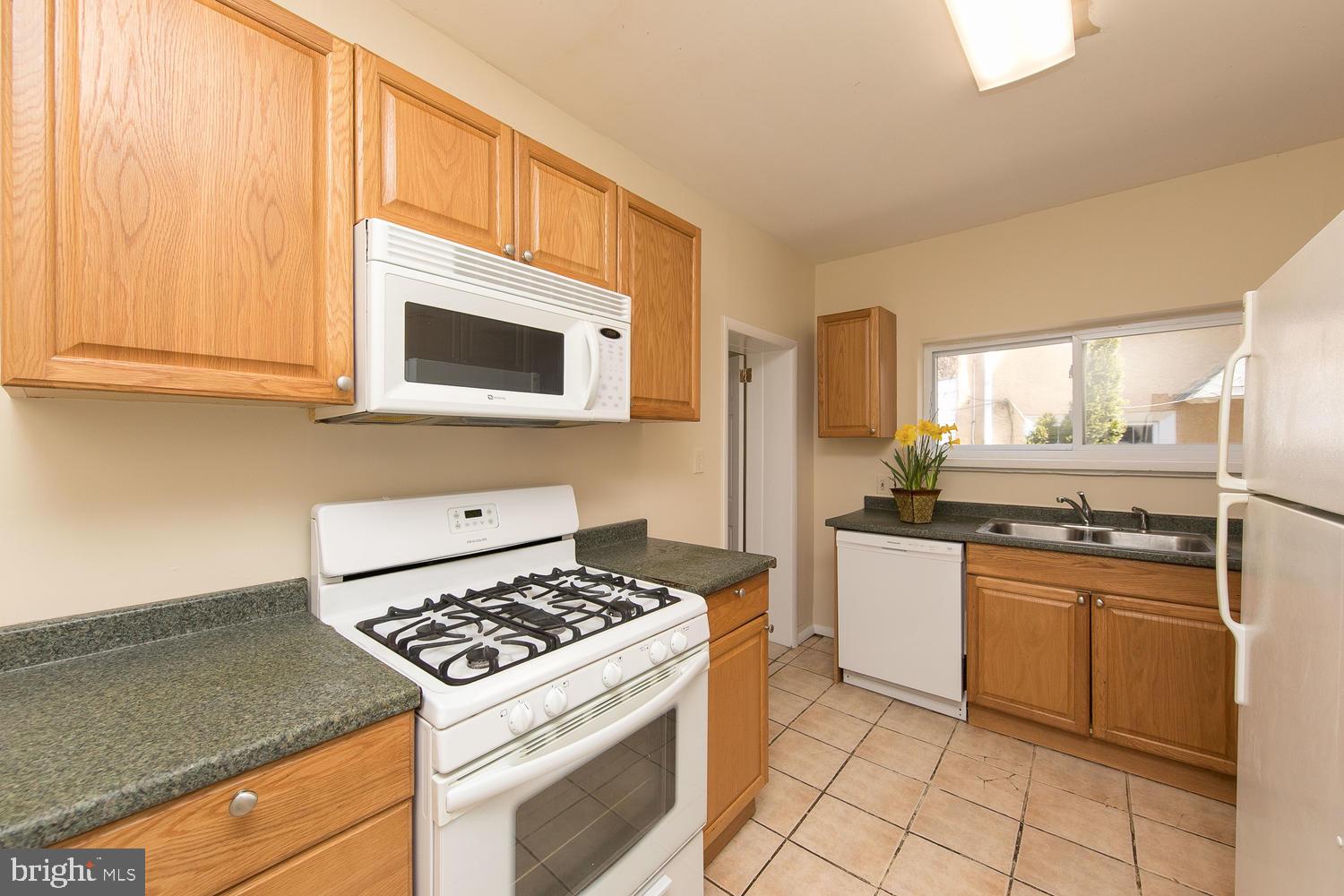 319 Vernon Road Philadelphia, PA 19119 - Photo 13 of 37 Gallery Image 13