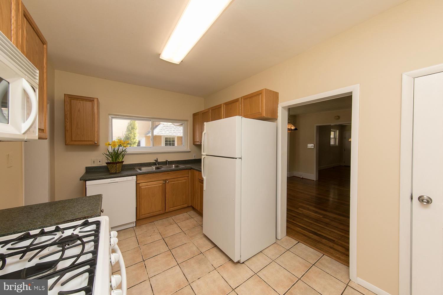 319 Vernon Road Philadelphia, PA 19119 - Photo 15 of 37 Gallery Image 15