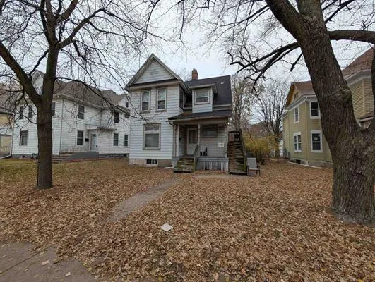 $68,500 | 1014 17th Street, Rock Island, IL 61201