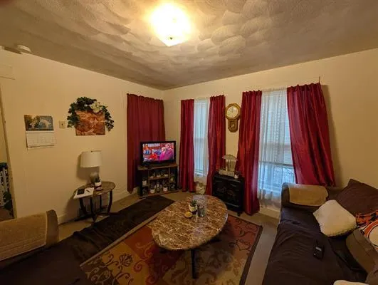 $68,500 | 1014 17th Street, Rock Island, IL 61201