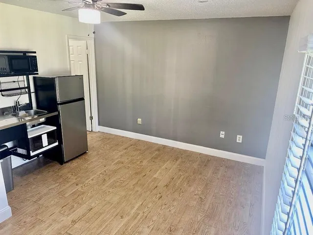 $899 | 3106 Carthage Court, Orlando, FL 32837