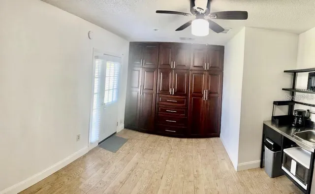 $899 | 3106 Carthage Court, Orlando, FL 32837