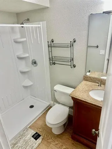 $899 | 3106 Carthage Court, Orlando, FL 32837