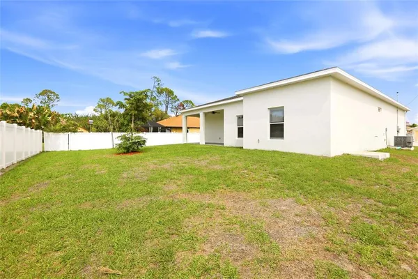 $2,100 | 870 Columbia Street, Port Charlotte, FL 33948