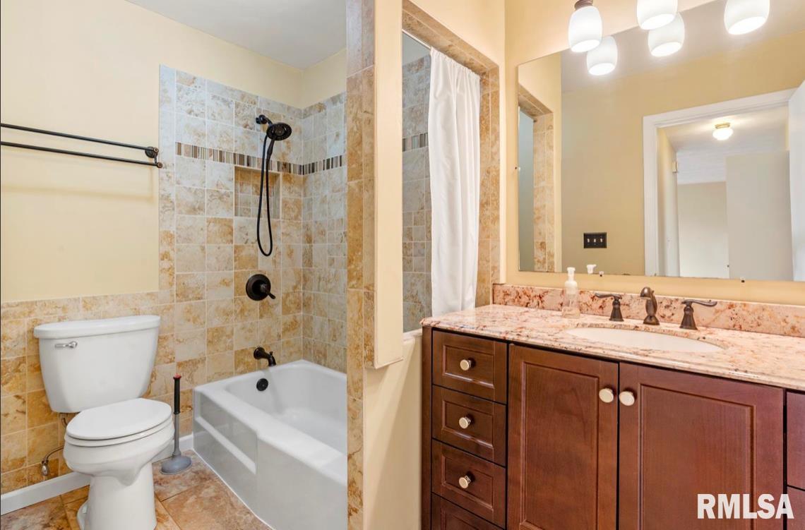 2544 Selkirk Road Springfield, IL 62702 - Photo 16 of 22