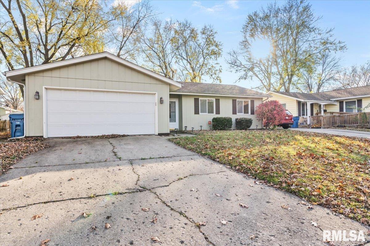 2544 Selkirk Road Springfield, IL 62702 - Photo 2 of 22