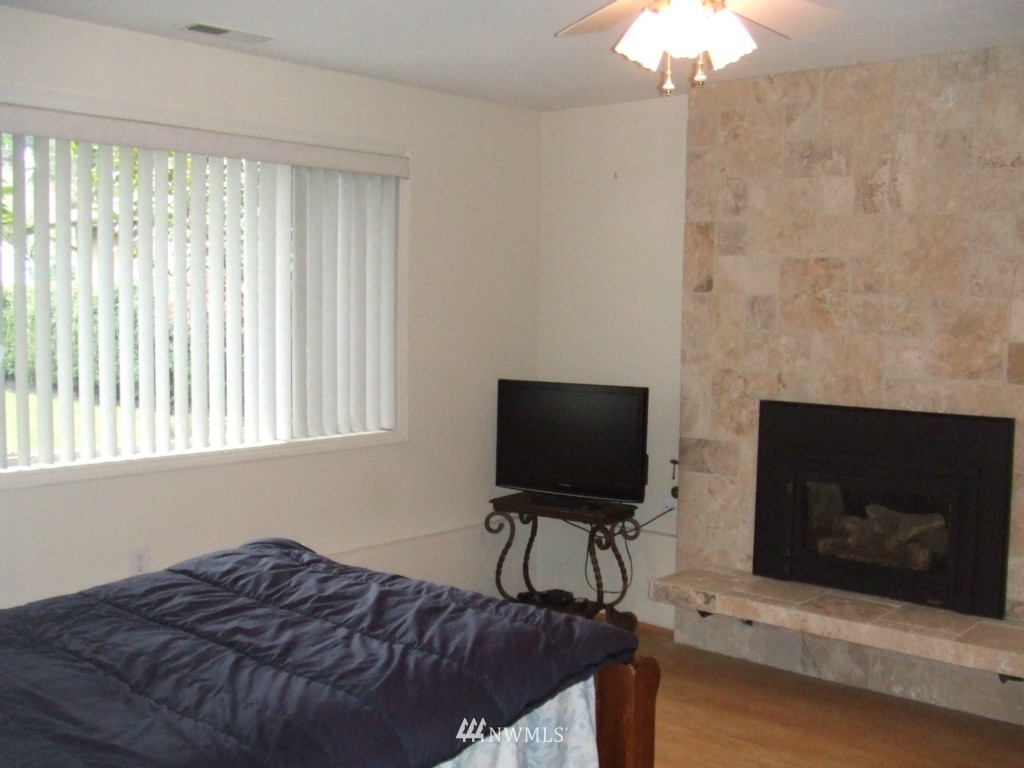 21304 Damson Road Bothell, WA 98021 - Photo 11 of 15