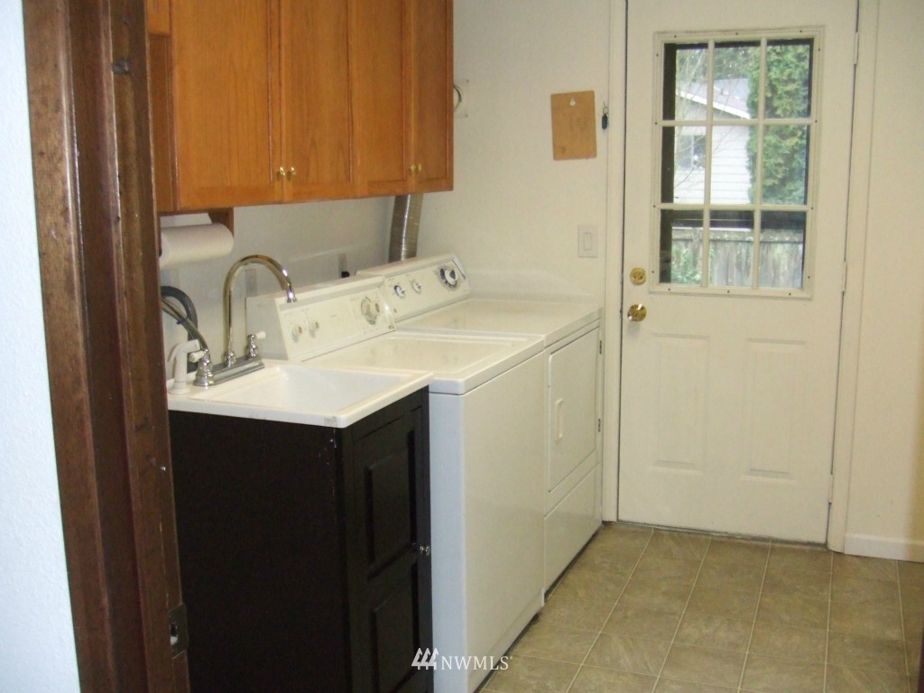 21304 Damson Road Bothell, WA 98021 - Photo 14 of 15