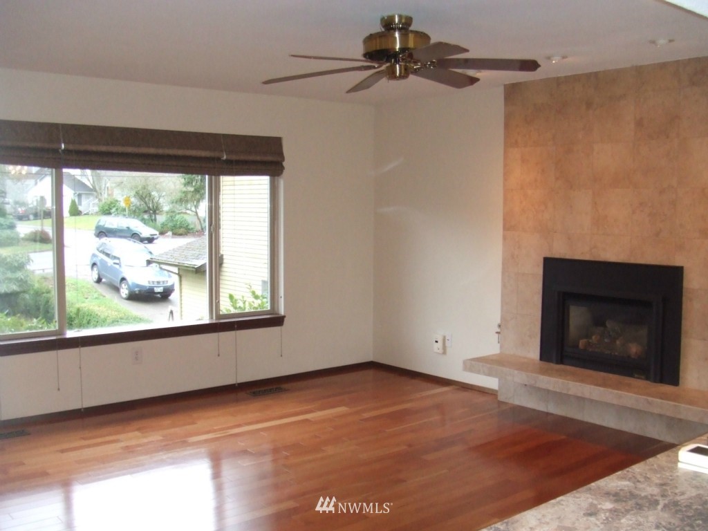 21304 Damson Road Bothell, WA 98021 - Photo 3 of 15