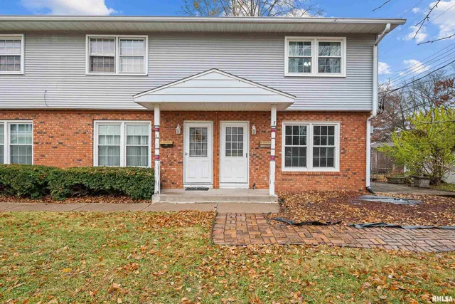 $120,000 | 4315 26th Avenue, Moline, IL 61265