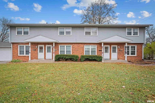 $120,000 | 4315 26th Avenue, Moline, IL 61265