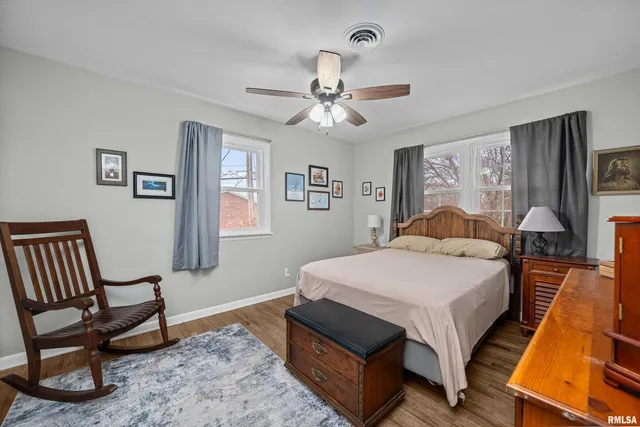 $120,000 | 4315 26th Avenue, Moline, IL 61265