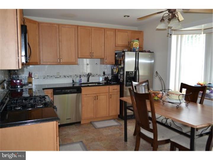 1645 Covington Road, Unit 23 Yardley, PA 19067 - Photo 8 of 11 Kitchen