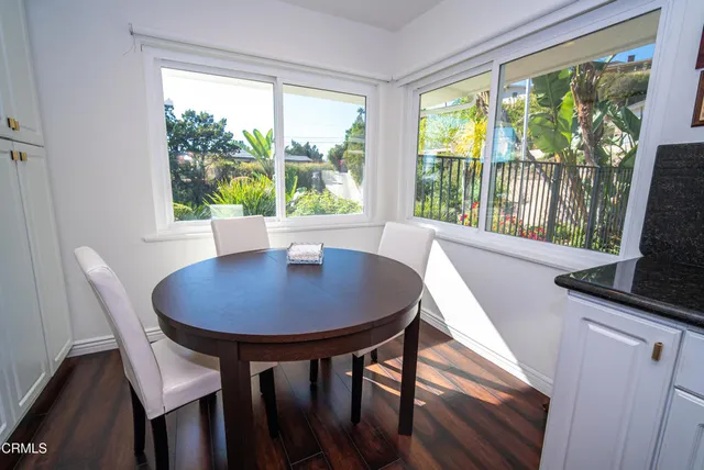 $1,999,975 | 2460 Las Positas Road, Glendale, CA 91208