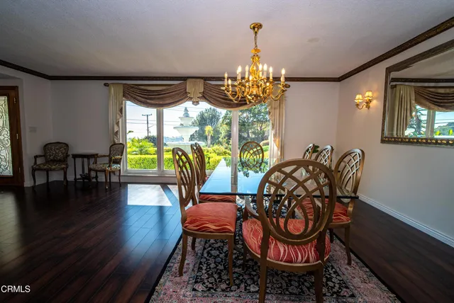 $1,999,975 | 2460 Las Positas Road, Glendale, CA 91208