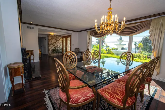 $1,999,975 | 2460 Las Positas Road, Glendale, CA 91208