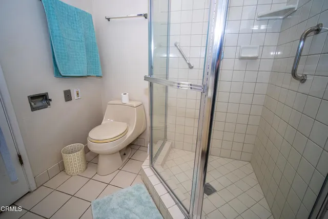 $1,999,975 | 2460 Las Positas Road, Glendale, CA 91208