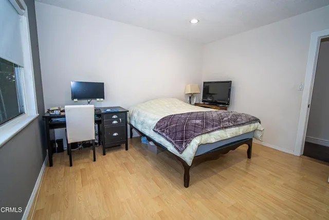 $1,999,975 | 2460 Las Positas Road, Glendale, CA 91208