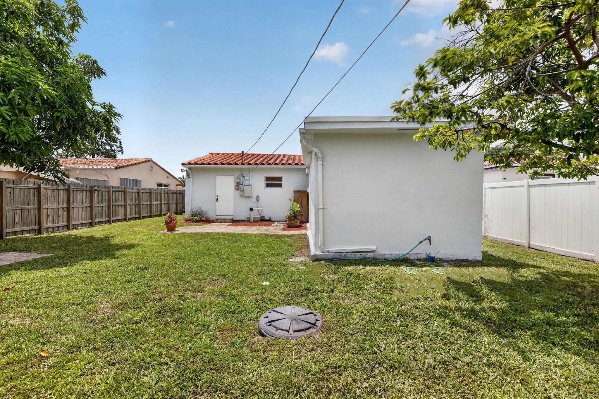 2427 Harding Street Hollywood, FL 33020 - Photo 36 of 38 36-web-or-mls-_A7A1321