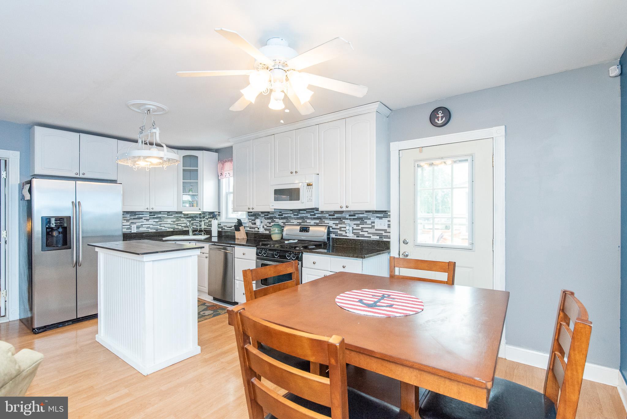 6538 Corkley Road Baltimore, MD 21237 - Photo 14 of 47 Kitchen
