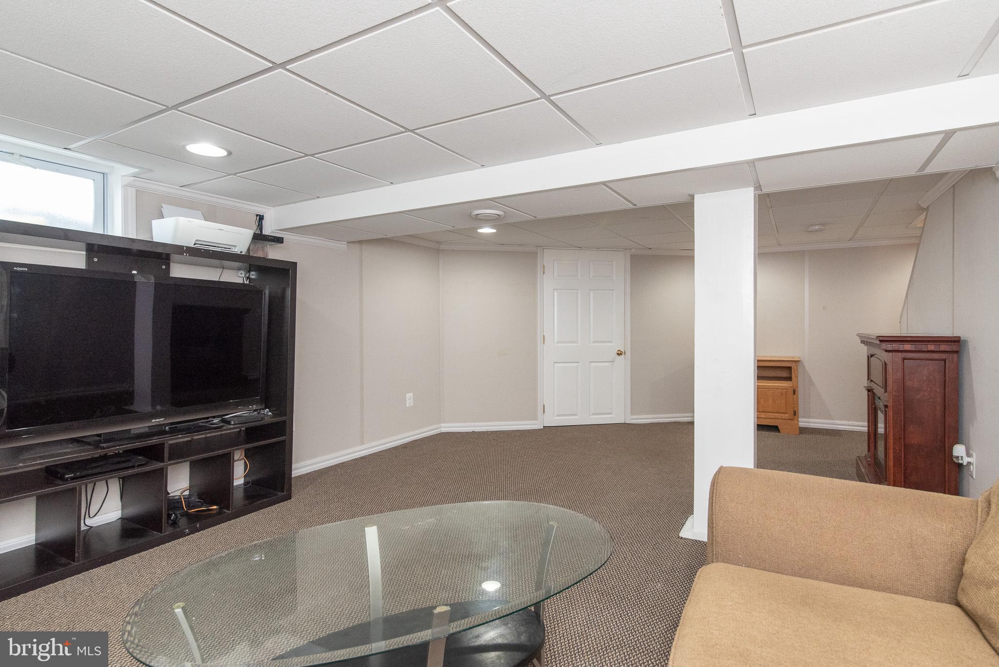 6538 Corkley Road Baltimore, MD 21237 - Photo 29 of 47 Family Room