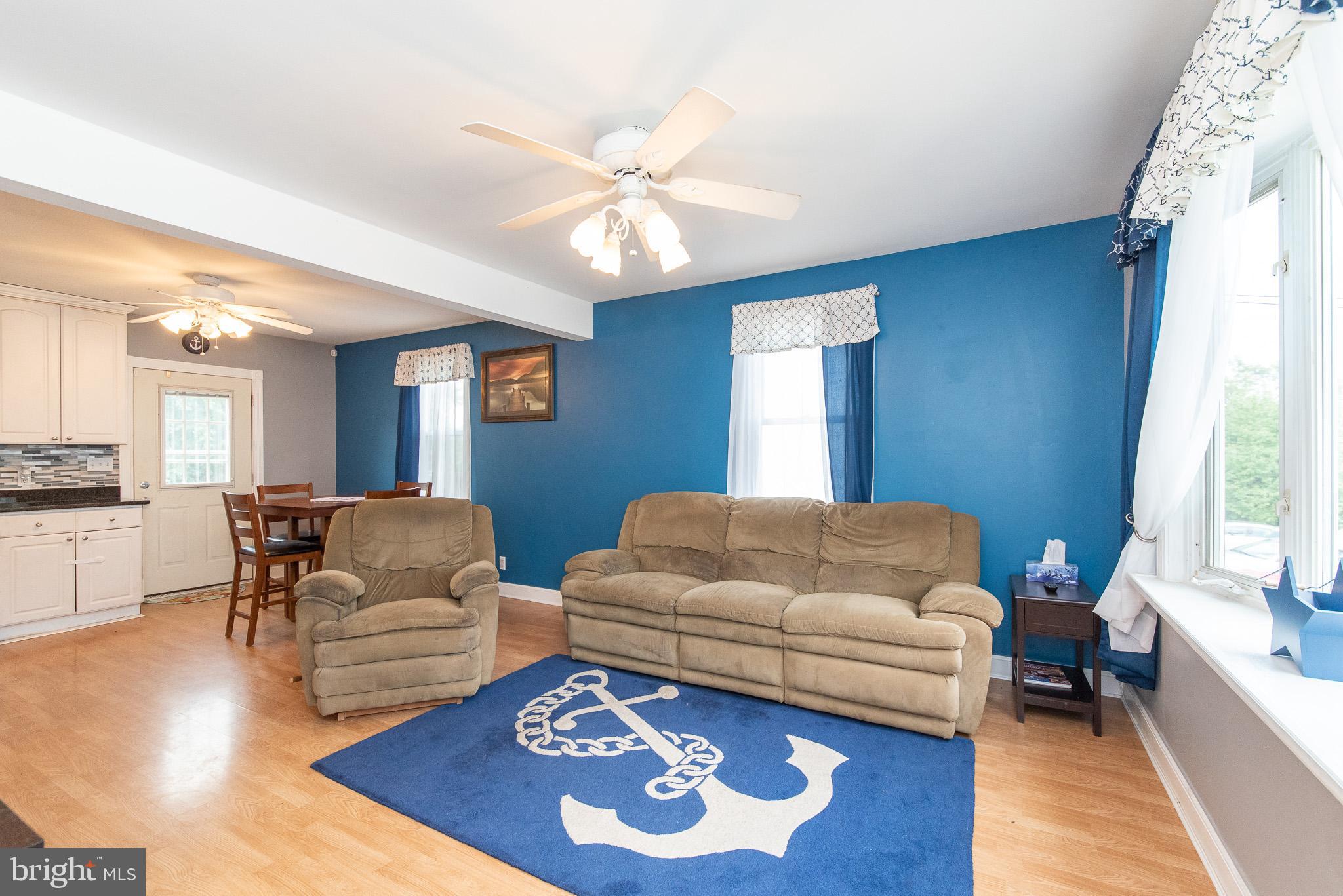 6538 Corkley Road Baltimore, MD 21237 - Photo 7 of 47 Living Room
